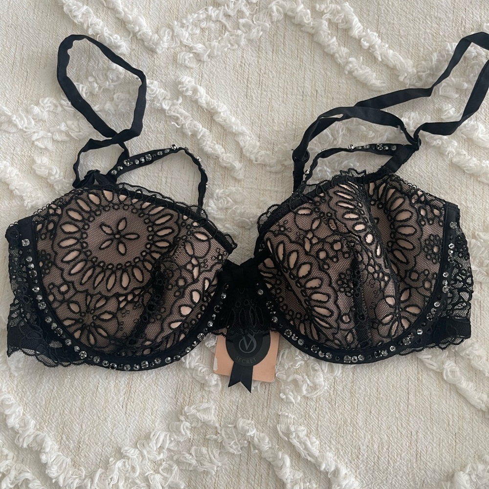 Elegant Black Lace Bra